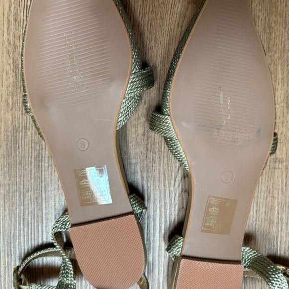 Azalea Wang gold flats size 8 - Picture 3 of 3